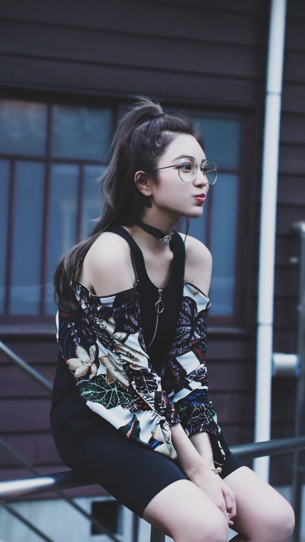 米兰体育官网-七六人换防策略有效限制对手突破，七六人阵容