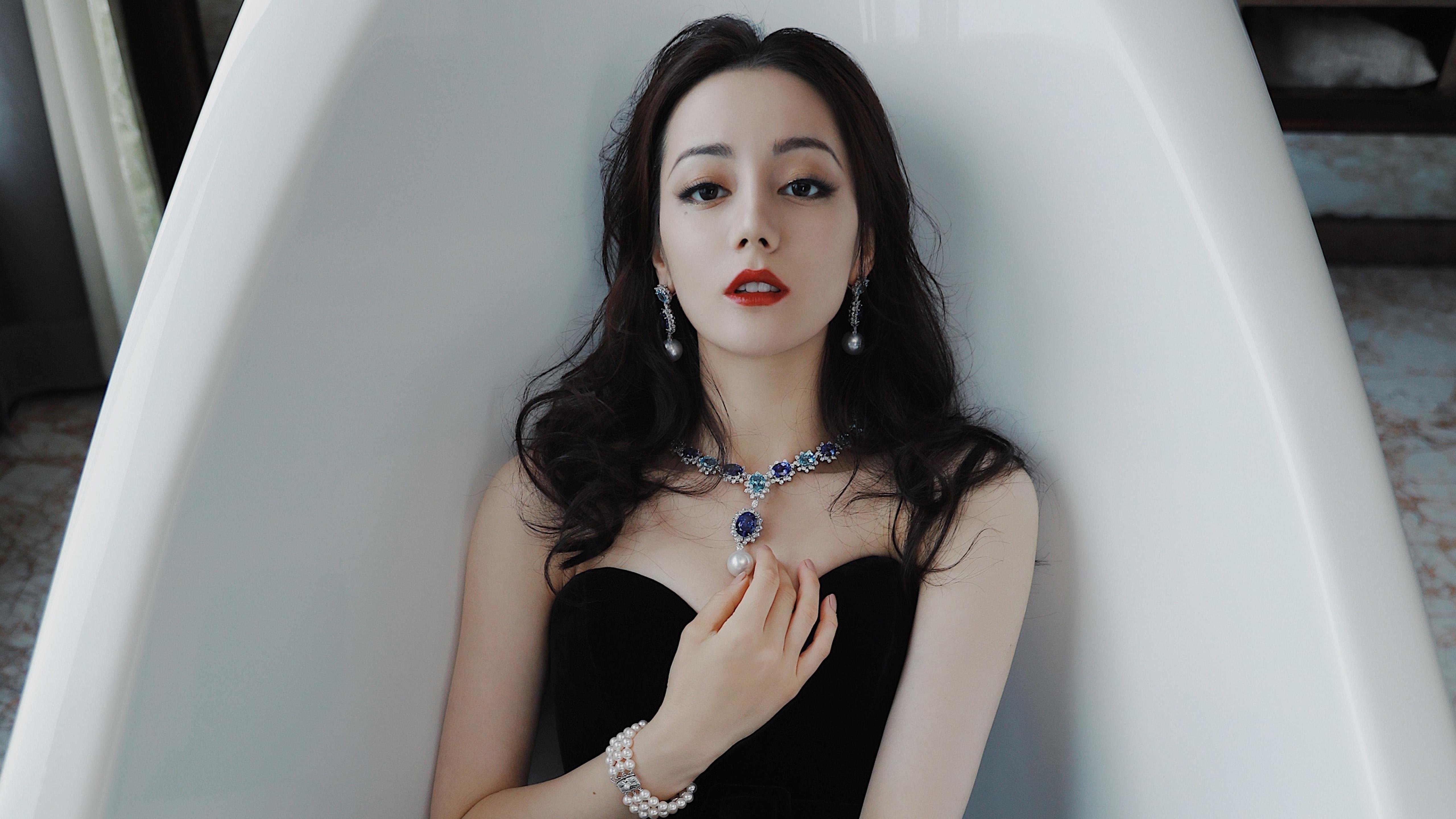 AC米兰-吉尔吉斯斯坦仰泳选手实力提升显著，吉尔吉斯斯坦帅哥