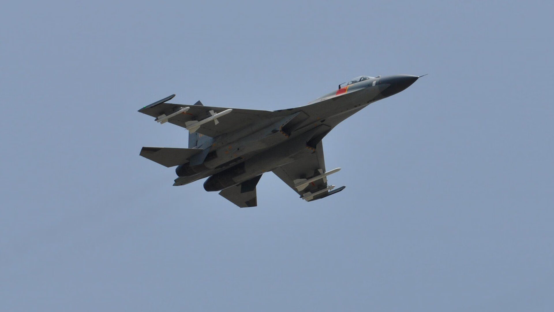 MILANSPORT入口-巴特尔的防守技巧成为袋鼠队后防线的重要保障，巴特尔打球厉害吗