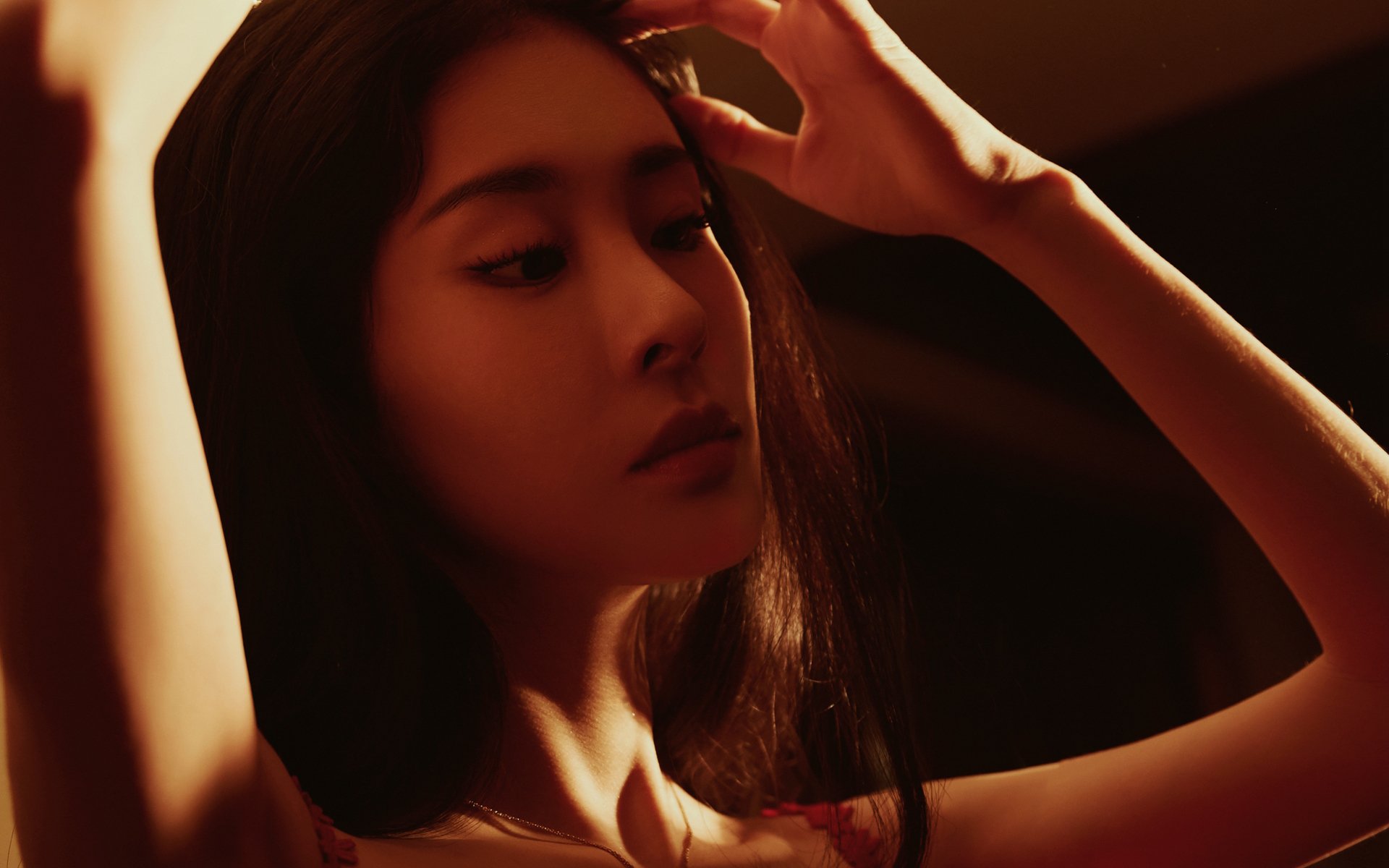 米兰体育官网-王嘉男跳远破全国纪录,跳远运动员王佳楠