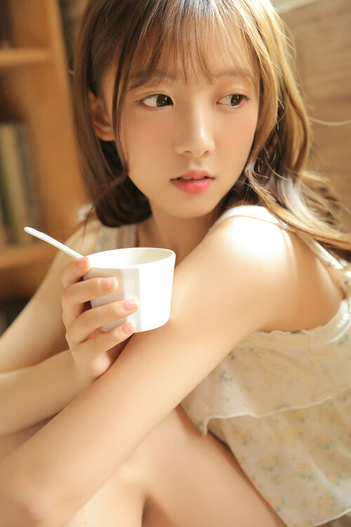 MILANSPORT下载-陈佳首秀惊艳全场，陈佳 1982